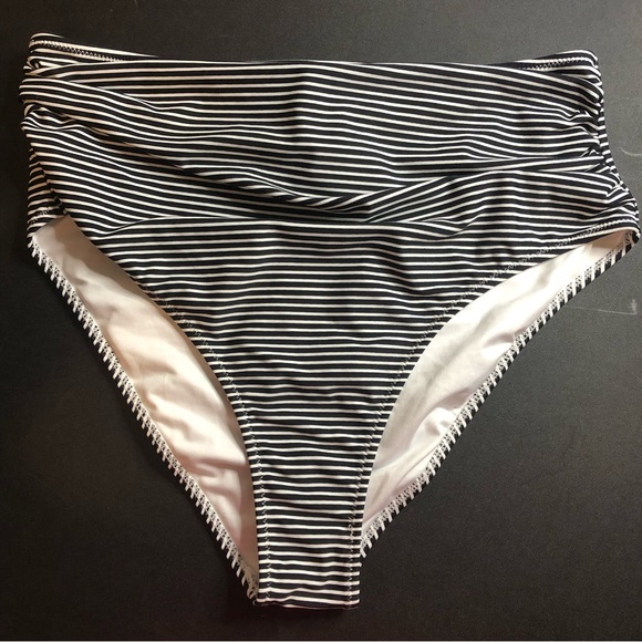 CUPSHE Women's High Waisted Bikini Bottoms Size XXL; NWT - Picture 1 of 4